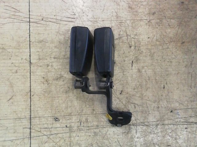 bontott SKODA OCTAVIA II Hátsó középső Biztonsági Öv Csat