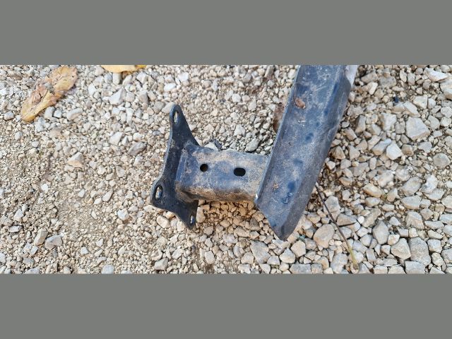 bontott SKODA OCTAVIA II Hátsó Lökhárító Merevítő (Fém)