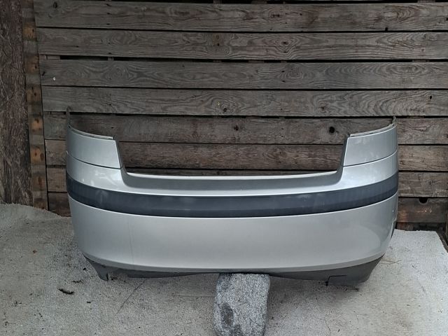 bontott SKODA OCTAVIA II Hátsó Lökhárító (Részeivel)