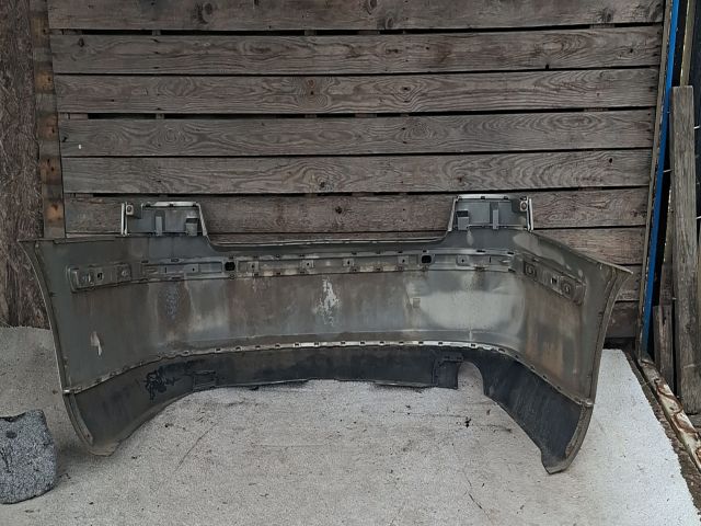 bontott SKODA OCTAVIA II Hátsó Lökhárító (Részeivel)