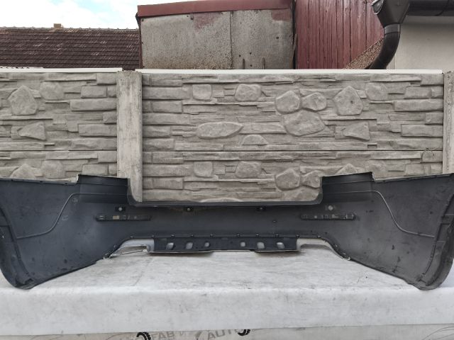 bontott SKODA OCTAVIA II Hátsó Lökhárító (Részeivel)