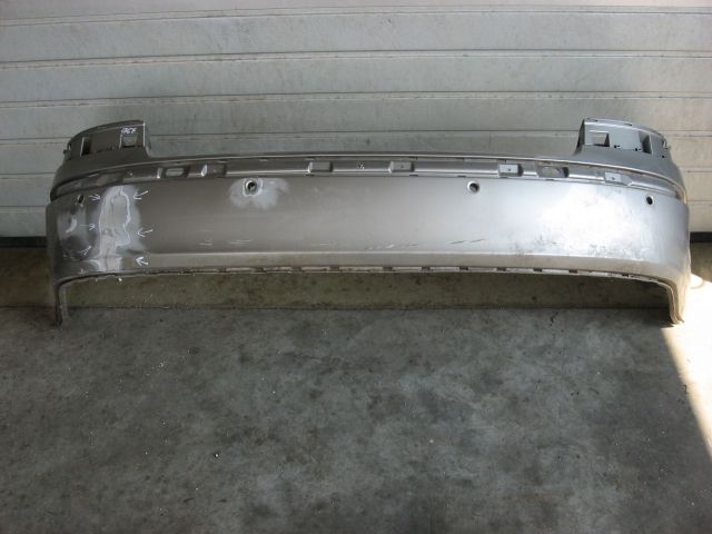 bontott SKODA OCTAVIA II Hátsó Lökhárító (Üresen)