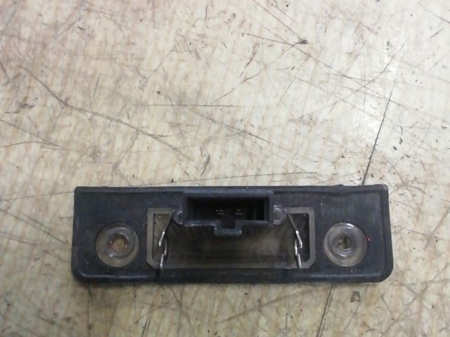 bontott SKODA OCTAVIA II Hátsó Rendszámtábla Világítás