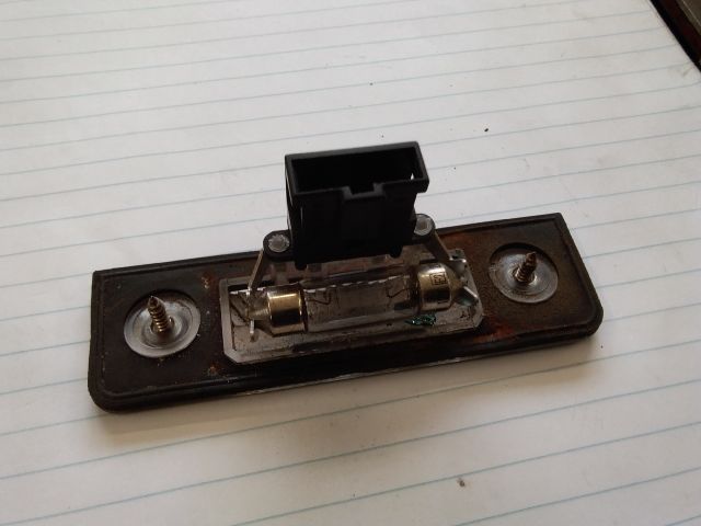 bontott SKODA OCTAVIA II Hátsó Rendszámtábla Világítás