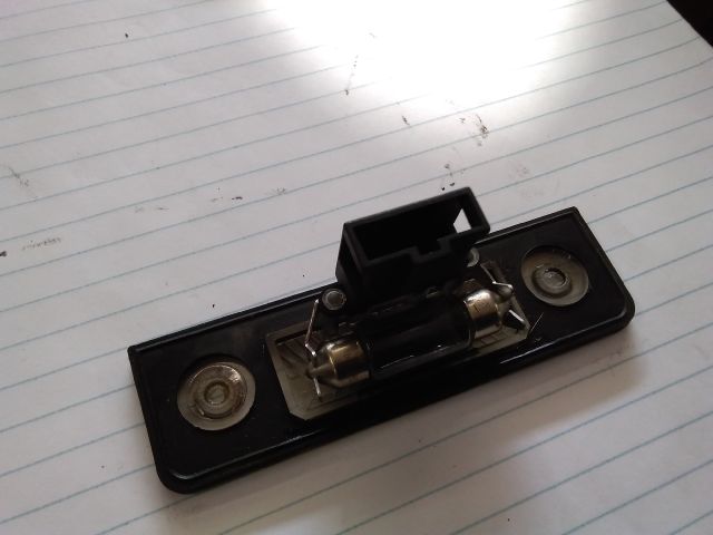 bontott SKODA OCTAVIA II Hátsó Rendszámtábla Világítás