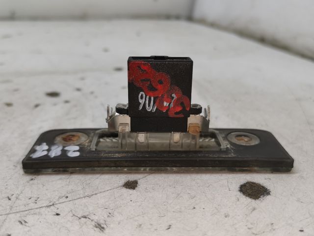 bontott SKODA OCTAVIA II Hátsó Rendszámtábla Világítás