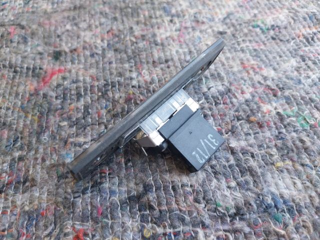 bontott SKODA OCTAVIA II Hátsó Rendszámtábla Világítás