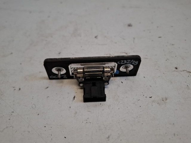 bontott SKODA OCTAVIA II Hátsó Rendszámtábla Világítás