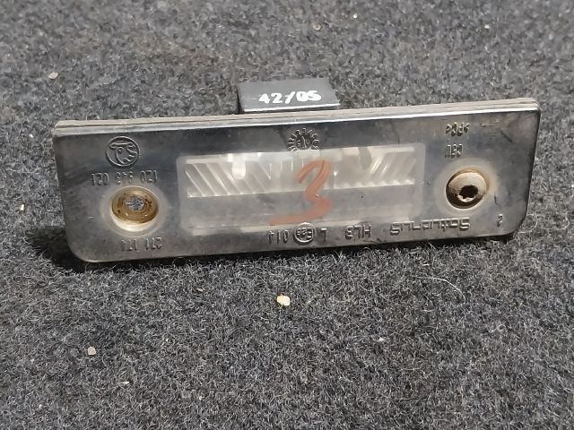 bontott SKODA OCTAVIA II Hátsó Rendszámtábla Világítás