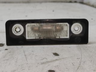 bontott SKODA OCTAVIA II Hátsó Rendszámtábla Világítás