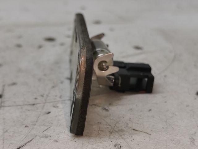 bontott SKODA OCTAVIA II Hátsó Rendszámtábla Világítás