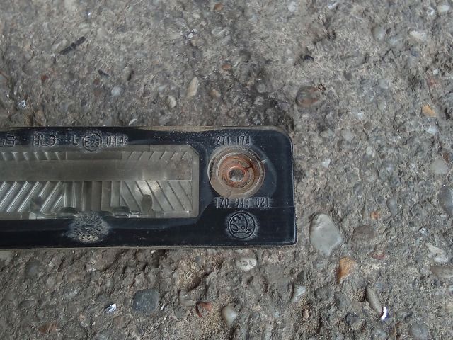 bontott SKODA OCTAVIA II Hátsó Rendszámtábla Világítás