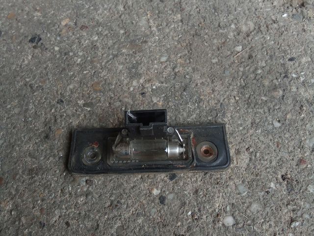 bontott SKODA OCTAVIA II Hátsó Rendszámtábla Világítás