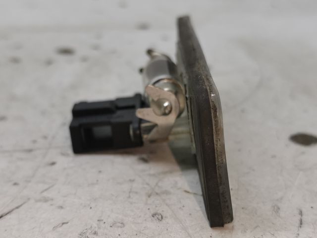 bontott SKODA OCTAVIA II Hátsó Rendszámtábla Világítás