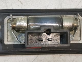 bontott SKODA OCTAVIA II Hátsó Rendszámtábla Világítás