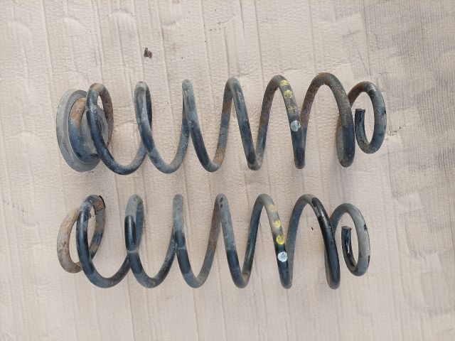 bontott SKODA OCTAVIA II Hátsó Rugó Pár