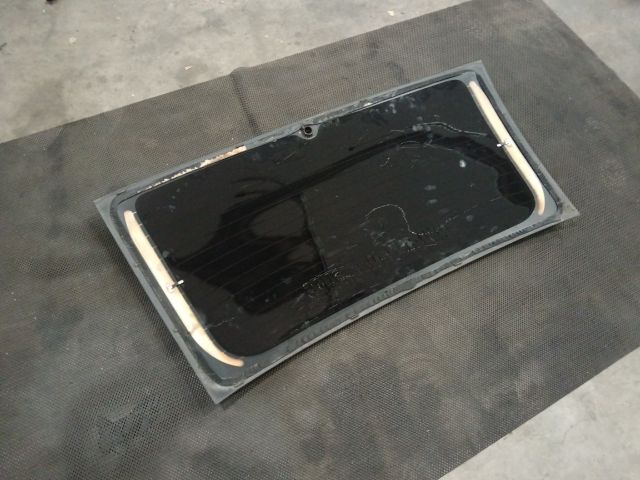 bontott SKODA OCTAVIA II Hátsó Szélvédő