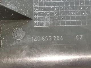 bontott SKODA OCTAVIA II Hátsó Tároló Rekesz