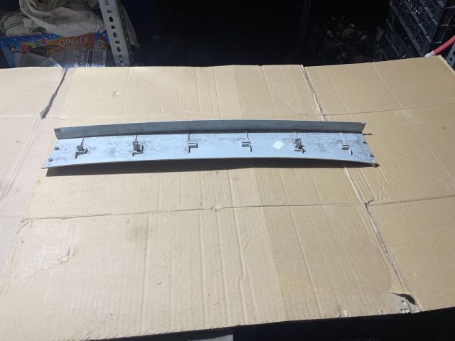 bontott SKODA OCTAVIA II Hátsó Tetőkárpit Takarófedél