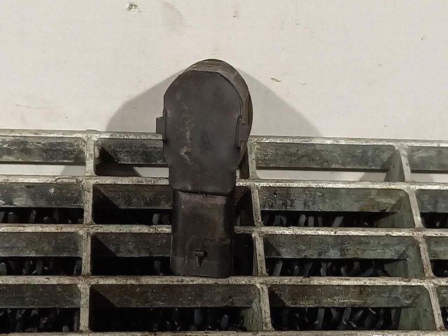 bontott SKODA OCTAVIA II Hátsó Tolatóradar Fej