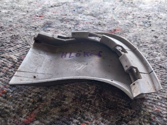 bontott SKODA OCTAVIA II Hátsó Vonószem Burkolat