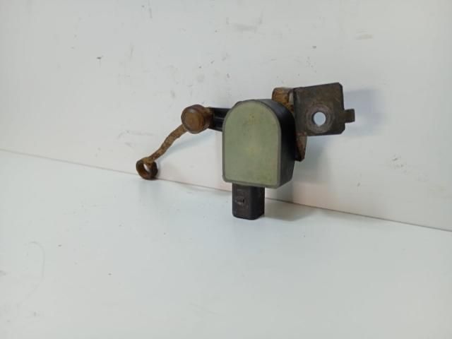 bontott SKODA OCTAVIA II Hátsó Xenon Szintszabályzó Jeladó