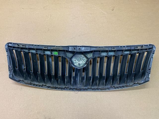 bontott SKODA OCTAVIA II Hűtőrács