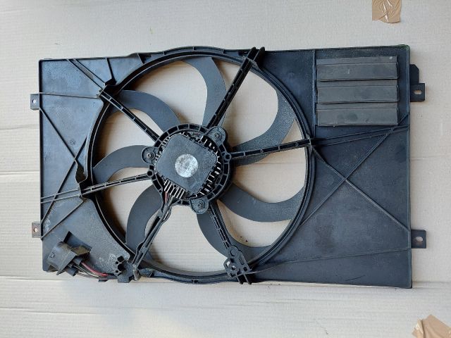 bontott SKODA OCTAVIA II Hűtőventilátor