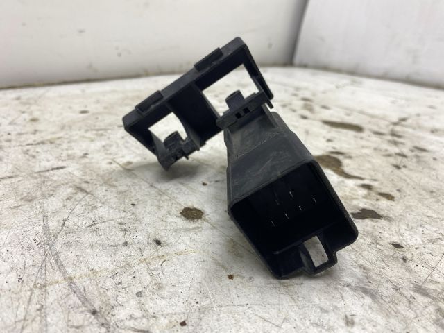 bontott SKODA OCTAVIA II Izzító Relé