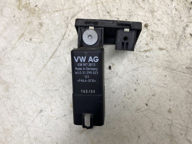 bontott SKODA OCTAVIA II Izzító Relé