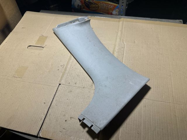 bontott SKODA OCTAVIA II Jobb C Oszlop Burkolat