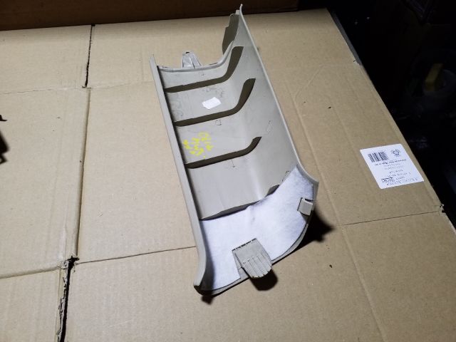 bontott SKODA OCTAVIA II Jobb C Oszlop Burkolat