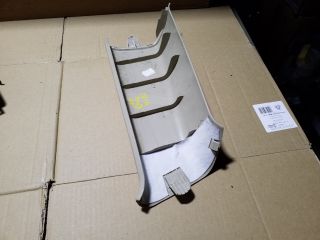 bontott SKODA OCTAVIA II Jobb C Oszlop Burkolat