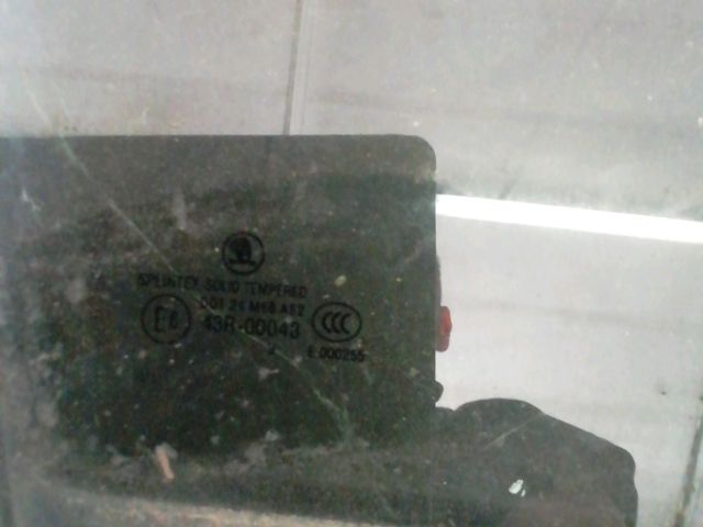 bontott SKODA OCTAVIA II Jobb Csomagtérajtó Ablak