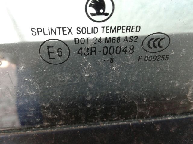 bontott SKODA OCTAVIA II Jobb első Ablak