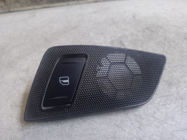 bontott SKODA OCTAVIA II Jobb első Ablakemelő Kapcsoló