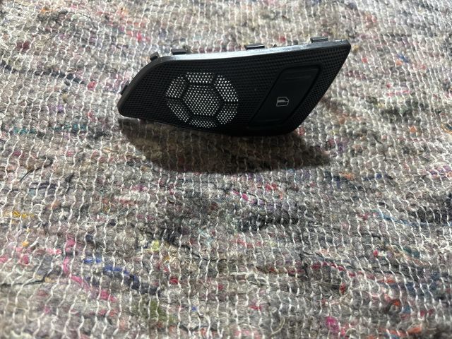 bontott SKODA OCTAVIA II Jobb első Ablakemelő Kapcsoló