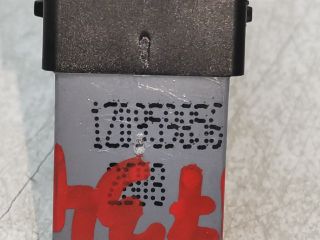 bontott SKODA OCTAVIA II Jobb első Ablakemelő Kapcsoló