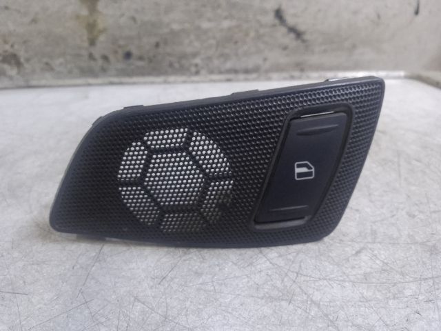 bontott SKODA OCTAVIA II Jobb első Ablakemelő Kapcsoló