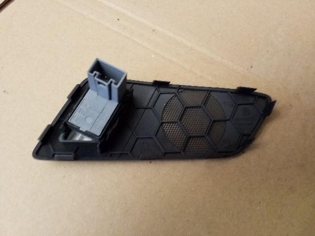 bontott SKODA OCTAVIA II Jobb első Ablakemelő Kapcsoló