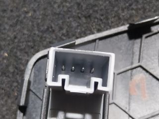 bontott SKODA OCTAVIA II Jobb első Ablakemelő Kapcsoló