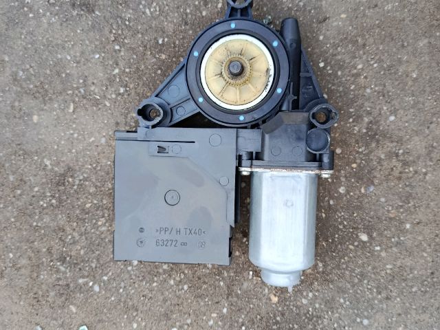 bontott SKODA OCTAVIA II Jobb első Ablakemelő Motor