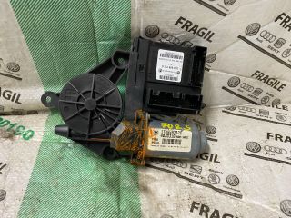 bontott SKODA OCTAVIA II Jobb első Ablakemelő Motor