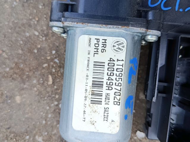 bontott SKODA OCTAVIA II Jobb első Ablakemelő Motor