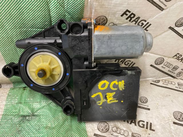 bontott SKODA OCTAVIA II Jobb első Ablakemelő Motor