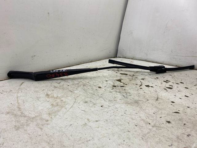 bontott SKODA OCTAVIA II Jobb első Ablaktörlő Kar