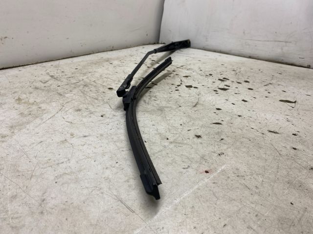 bontott SKODA OCTAVIA II Jobb első Ablaktörlő Kar