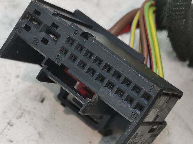 bontott SKODA OCTAVIA II Jobb első Ajtó Kábelköteg