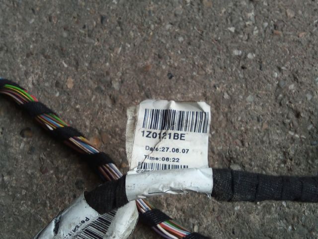 bontott SKODA OCTAVIA II Jobb első Ajtó Kábelköteg