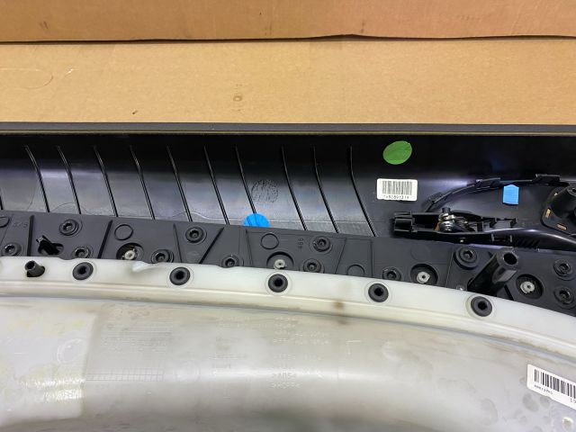 bontott SKODA OCTAVIA II Jobb első Ajtó Kárpit